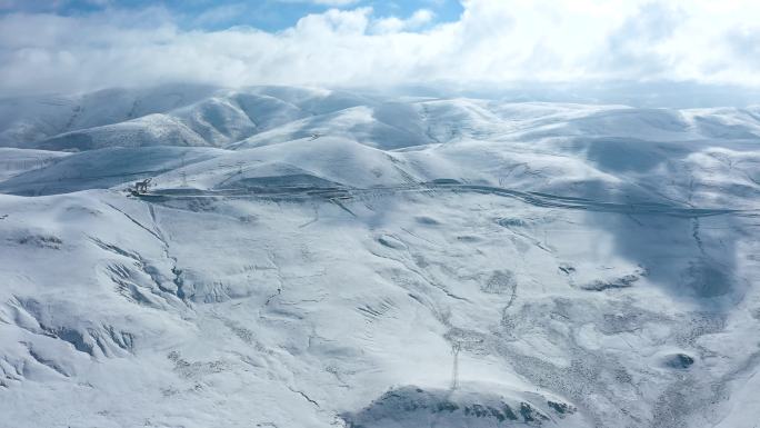 西藏雪山云海