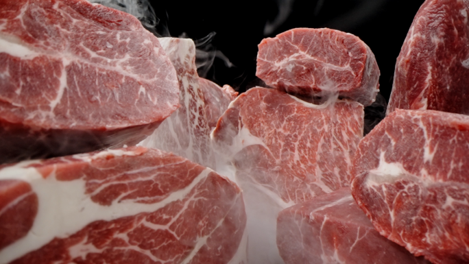 烤肉 生肉 生牛肉 牛肉 肉山 牛肉创意