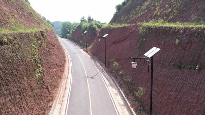 乡村公路汽车穿越山体峡谷