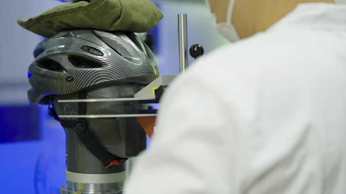 【有版权】4K自行车安全头盔质量检测