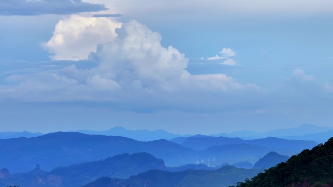 航拍福建远山山脉和云朵