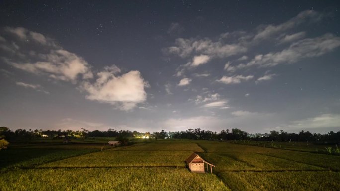 巴厘岛，印度尼西亚-稻田上空的4K星空延时