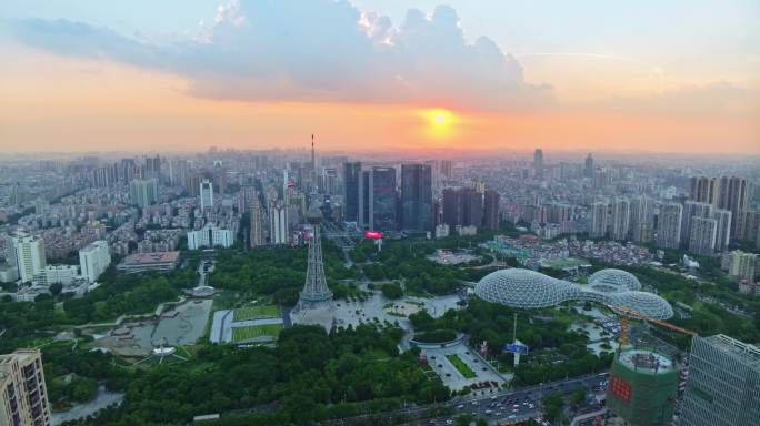 佛山禅城文华公园季华路中轴环绕航拍大景