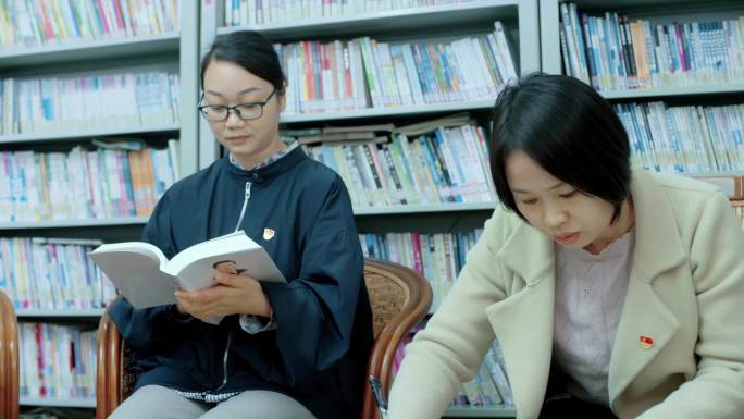 【4K】司法人员图书室看书学习