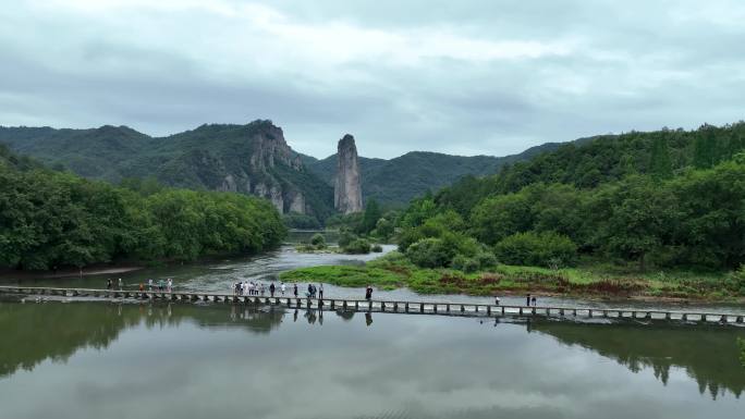 航拍浙江丽水旅游5A级缙云仙都朱潭山石桥