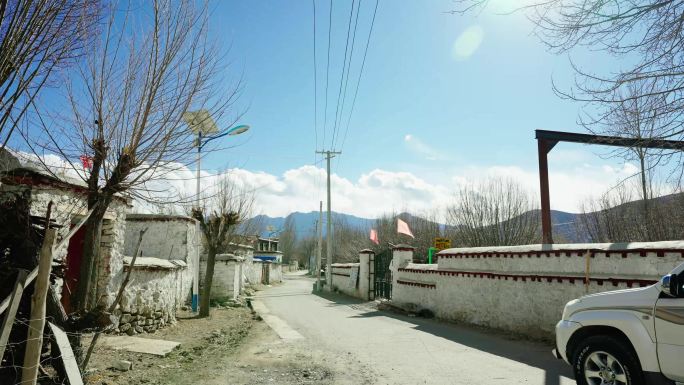 西藏乡村农村空镜经幡街道