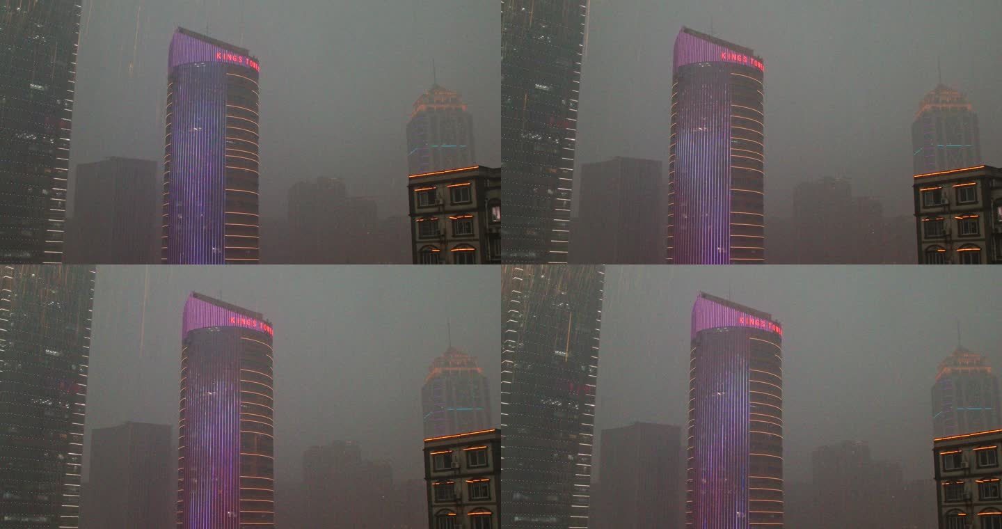 暴雨中的城市大楼