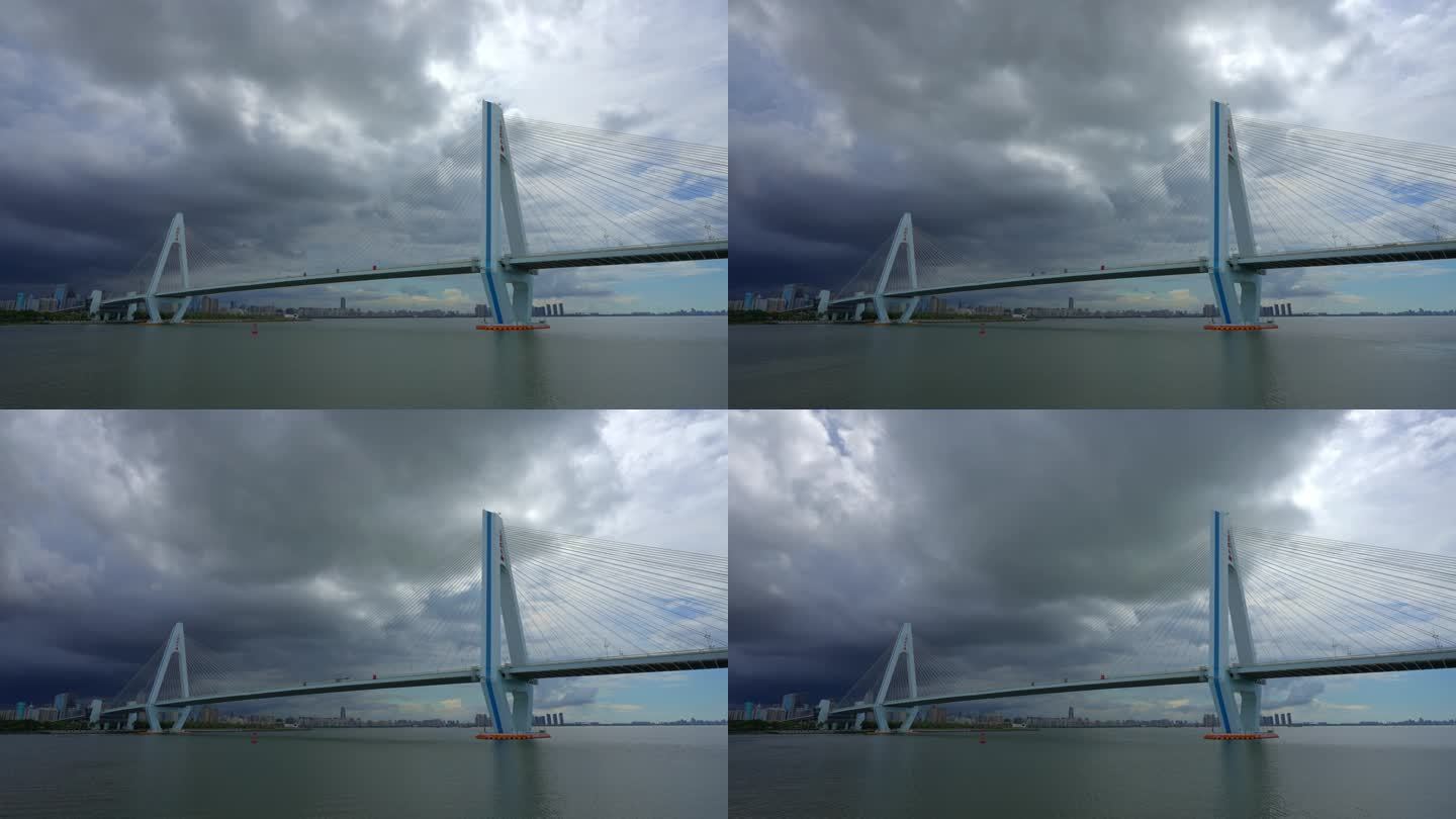 暴雨前的世纪大桥