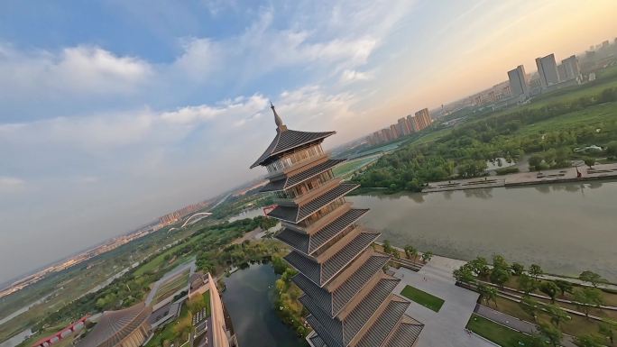 穿越机航拍中国大运河博物馆夕阳大运塔