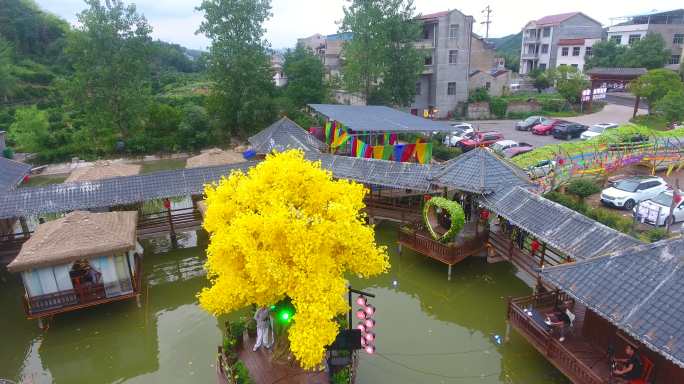 麻阳长寿山庄原小驴下山