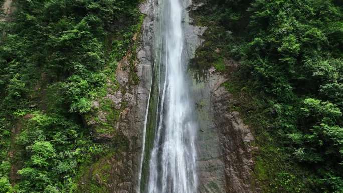 小飞水瀑布