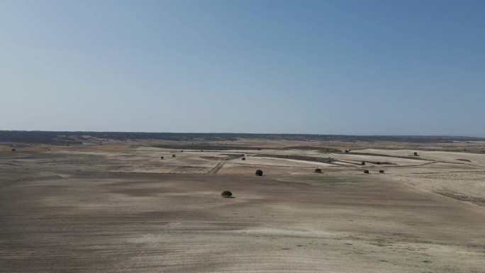 西班牙萨拉戈萨莫尼格罗斯沙漠鸟瞰图。