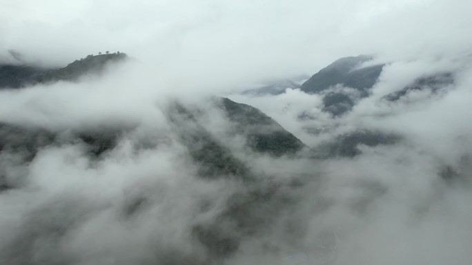 云雾缭绕的美景