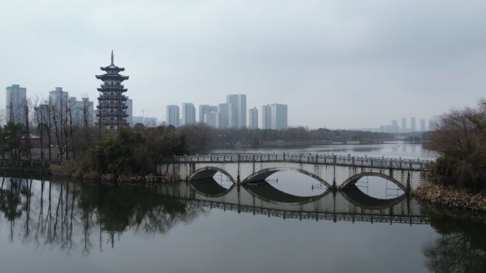 湖南长沙洋湖水街湿地公园古建筑群雪景航拍