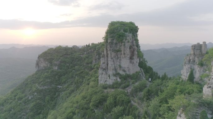 淄博马鞍山日落山顶航拍