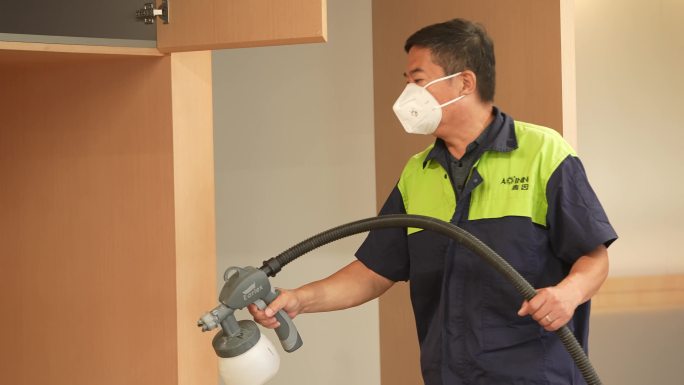 细节喷洒 室内空气治理专家 清洁 清洁工