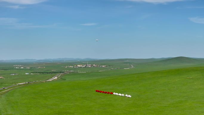 4K航拍呼伦贝尔大草原滑翔机1