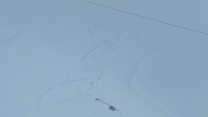 冰封雪野莫日格勒河