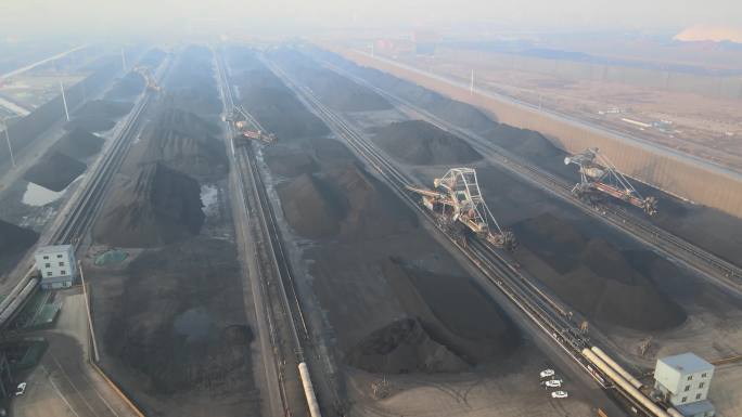 大型运煤设备  煤场运输 煤炭港口 4k
