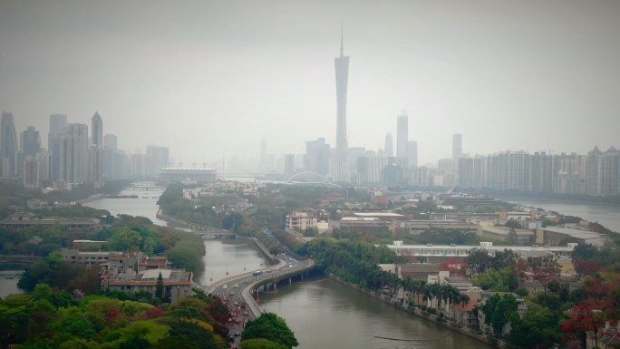 广州塔—烟雨下的海珠景象