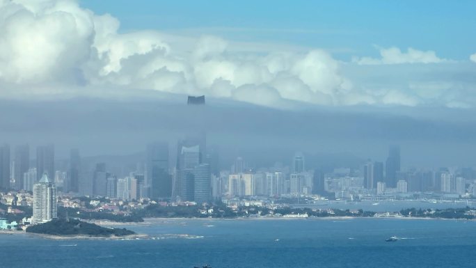 青岛海天中心平流雾