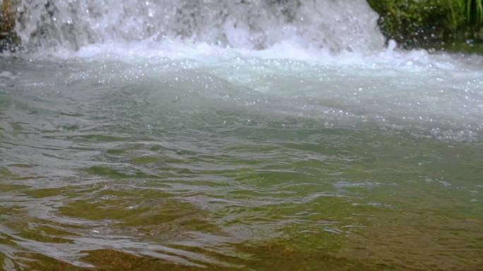 河边流水河流河水小溪山泉泉水水流慢动作升