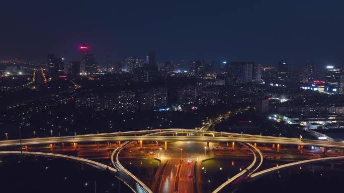 城市美轮美奂夜景灯光带给人生活的希望延时
