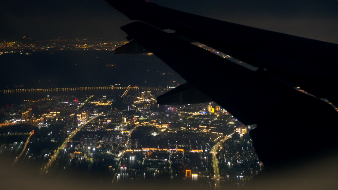 飞机窗外杭州夜景航拍杭州夜景萧山机场
