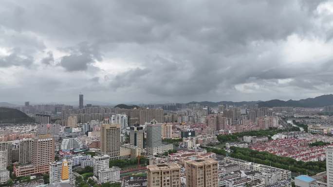 台风来临前的台州温岭老城区航拍