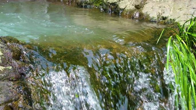 河边流水河流河水小溪山泉泉水流体液体水流