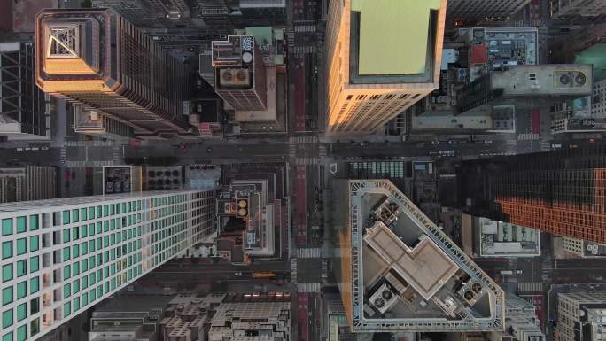 航拍纽约曼哈顿市中心摩天大楼汽车街道鸟瞰