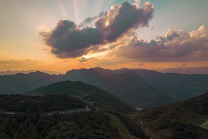 绝美耶稣光航拍山顶风电延时4k