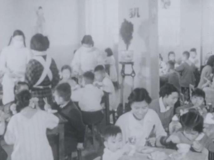 幼儿园食堂 关爱儿童饮食健康 60年代