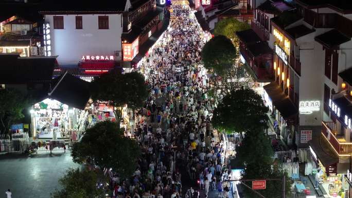 桂林阳朔西街夜景人群烟火气