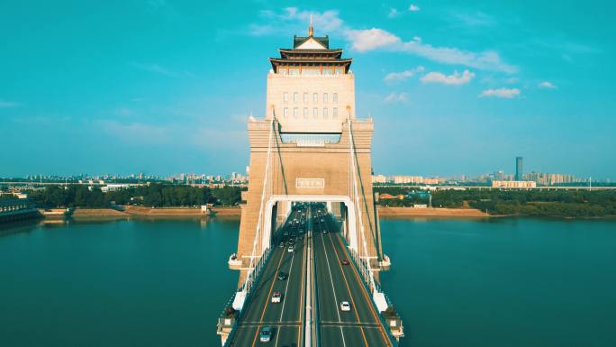 航拍4K交通繁忙的万福大桥