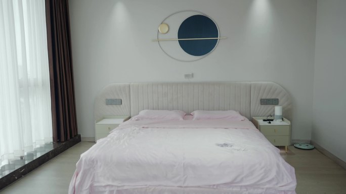 粉红色床铺床单房屋房间