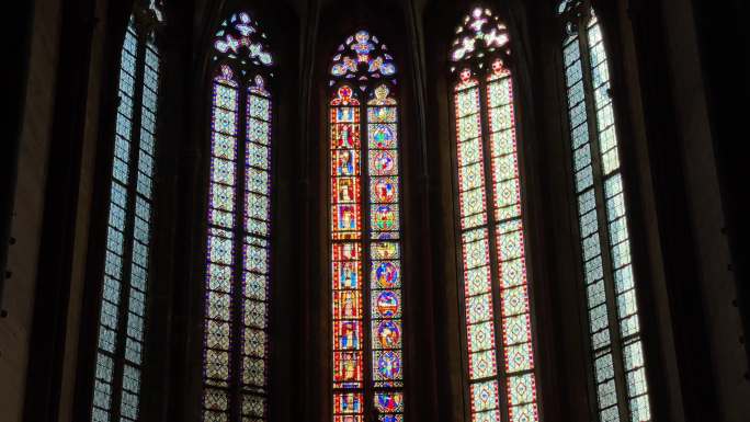 教堂里的彩绘玻璃