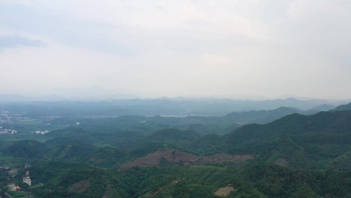 一望无际平原小丘农村大山航拍07