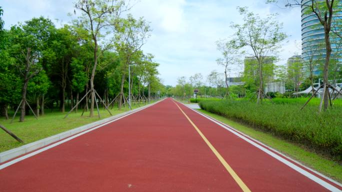 公园小路 红色跑道 骑行道 绿道