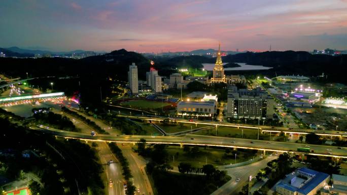 4k航拍深圳大运大学城夜景，龙岗大学城