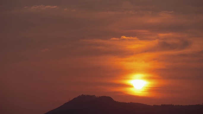 清晨日出太阳升起朝阳阳光希望旭日升太阳光