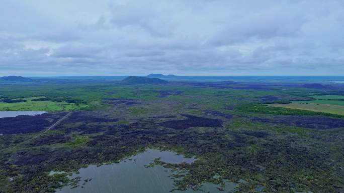 4K航拍短片.五大连池火山堰塞湖