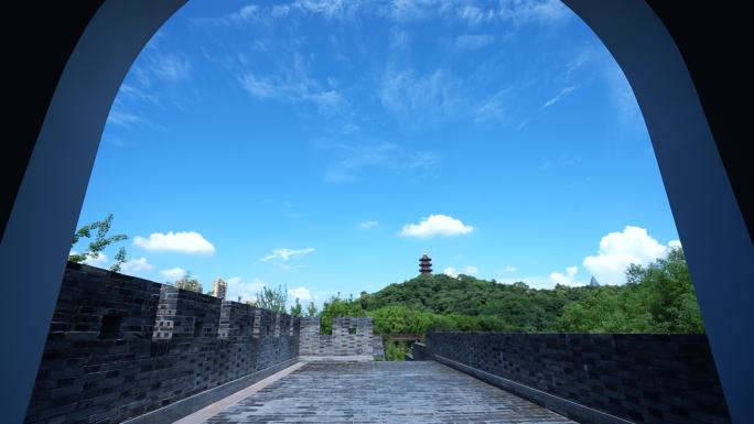 古城墙蓝天白云的延时摄影13