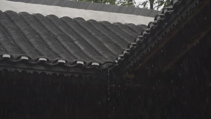 下雨屋檐雨滴瓦房春雨小雨春风古建筑意境风