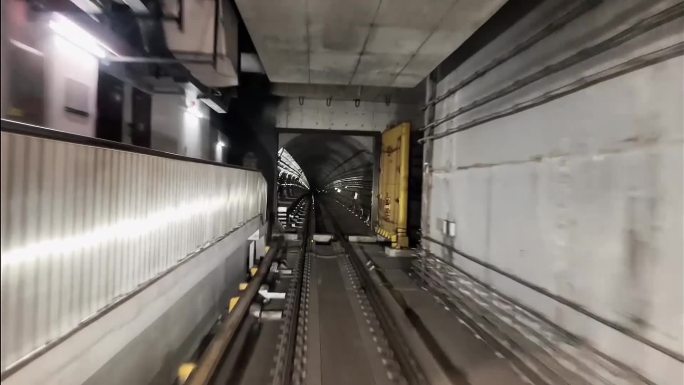 武汉地铁5号线地铁隧道穿梭素材
