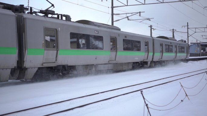 电车驶过电车 北海道 轨道 火车