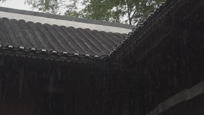 下雨屋檐雨滴瓦房春雨小雨春风古建筑意境风