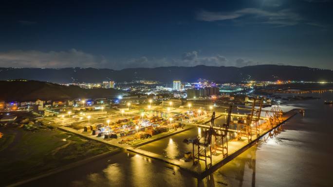 台州玉环大麦屿港口码头航拍夜景集装箱延时