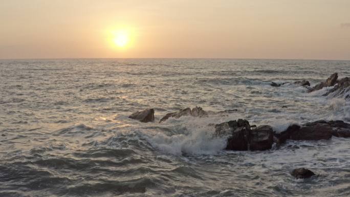 海边 大海 日出 日落 礁石 海浪