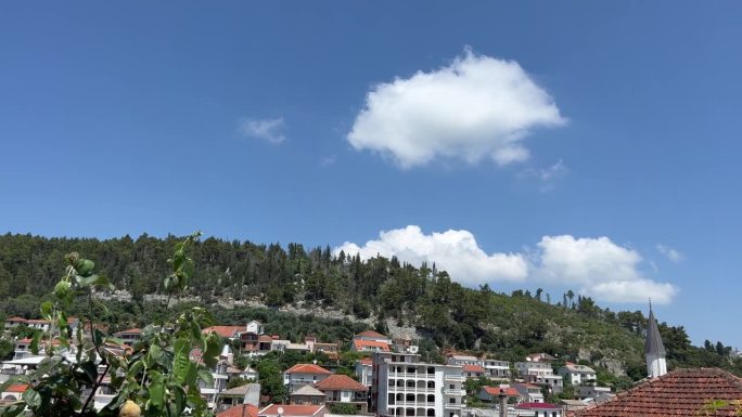 黑山乌尔奇尼镇风景秀丽。